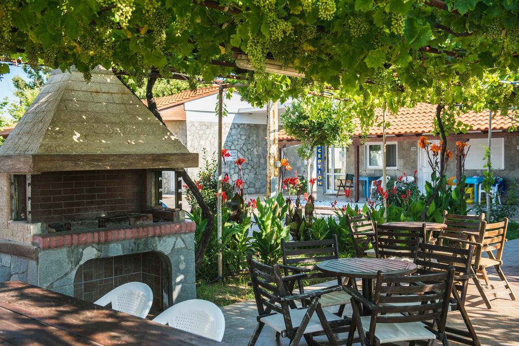 Santa Rosa Hotel & Beach Александроуполис Экстерьер фото